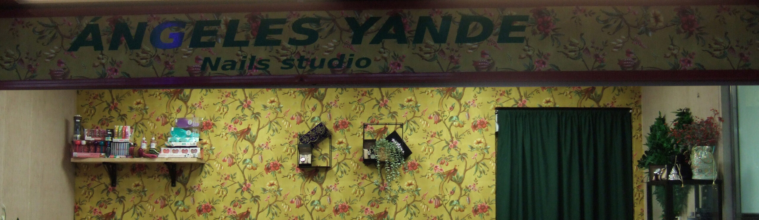 Angeles Yande Nails Studio